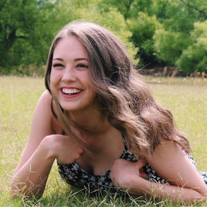 Meet your Posher, Mikayla